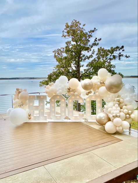 Prom Marquee Letters, Letters With Balloons, Marquee Letters With Balloons, Marquee Letters Wedding, Deco Ballon, Black White Christmas, Bear Birthday Party, Prom 2024, Light Up Letters