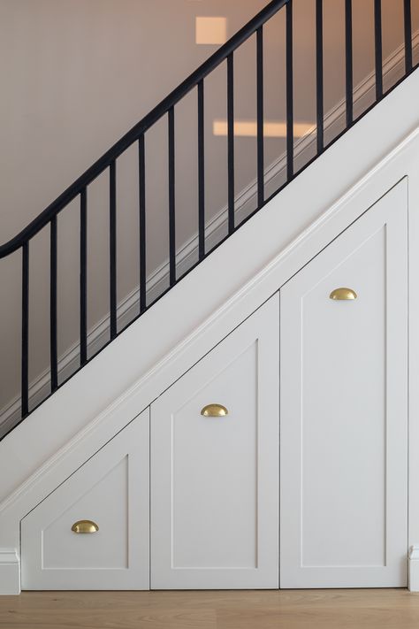 Shaker Kitchens Under Stairs Panelling, Under Stairs Doors, Kitchen Cabinets Under Stairs, Under Stairs Bathroom, Stairs Storage Drawers, Storage Under Staircase, Cabinet Under Stairs, Hallway Stairs And Landing, Understairs Toilet