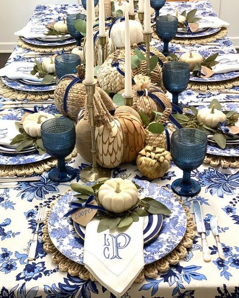 Blue And White Chinoiserie Fall Decor, Fall Blue Tablescape, Blue Willow Fall Tablescapes, Coastal Thanksgiving Table Settings, Blue White Fall Decor, Blue And Orange Fall Tablescape, Blue And White Fall Tablescape, Blue And Brown Table Setting, Blue And White Fall Decor Ideas