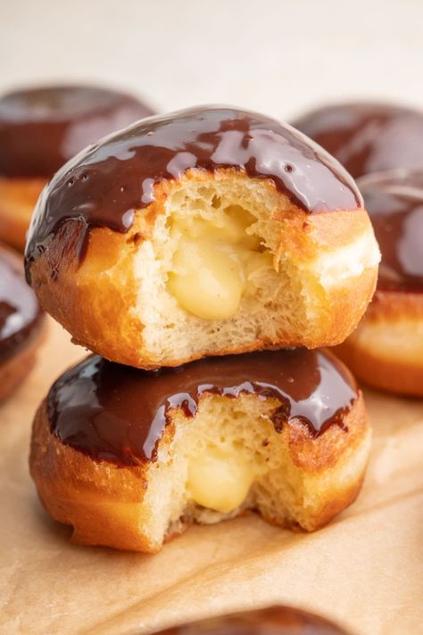 Boston Cream Donuts #donut #pastrycream #bostoncream #chocolate #frieddough #breakfast #breakfastrecipe #dessert | Everyday Delicious Cream Doughnut Recipe, Boston Cream Doughnut Recipe, Boston Cream Doughnut, Cream Doughnut, Boston Cream Donut, Homemade Doughnuts, Donut Day, Fried Donuts, National Donut Day