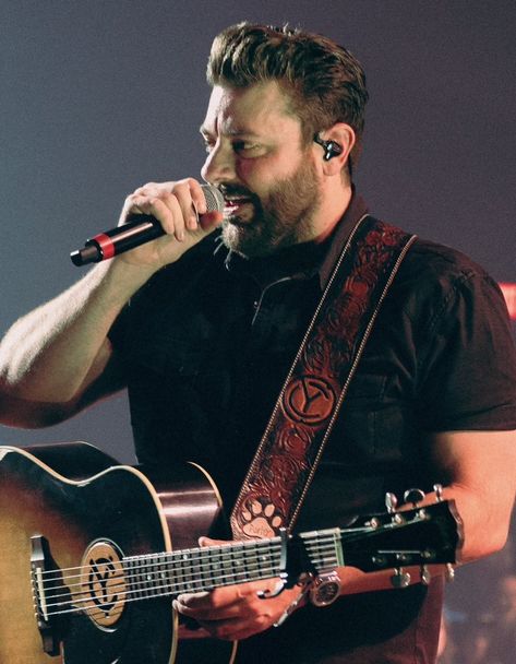 Chris Young Pictures 2024, Chris Young Pictures, Young Country Singers, Chris Young Music, Chris Young, Country Singers, Young And Beautiful, Writing Inspiration, Country Music