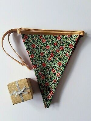 Bunting Ideas Unusual, Red Green Gold Christmas, Green Gold Christmas, Bunting Flag, Christmas Bunting, Banners Buntings, Bunting Flags, Cardboard Art, Bunting Garland