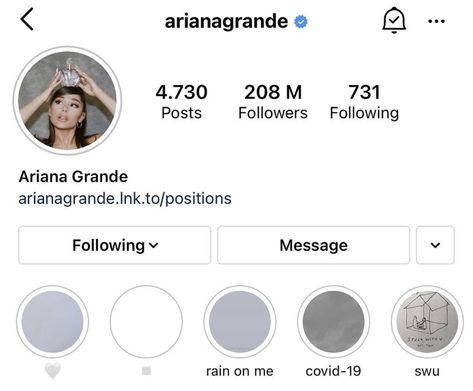 Pfp Black, Old Celebrities, She Changed, Forever Me, Pretty Selfies, Role Models, Ariana Grande, Amazing Women, Profile Picture