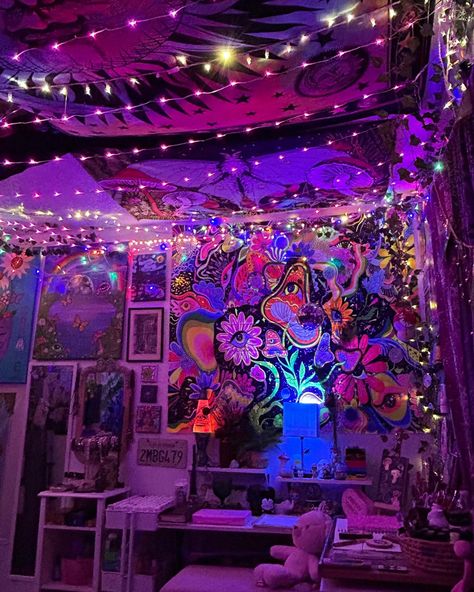 Follow me on tiktok to see more of my room @shrooomfairy 💗#room #roomdecoration #decor #aesthetic #amazon Room Ideas Aesthetic Clouds, Blacklight Bedroom Ideas, Black Light Room Ideas, Psychadelic Room Aesthetic, Weird Core Room, Trippy Living Room Ideas, Blacklight Bedroom, Rave Room, Neon Room Ideas