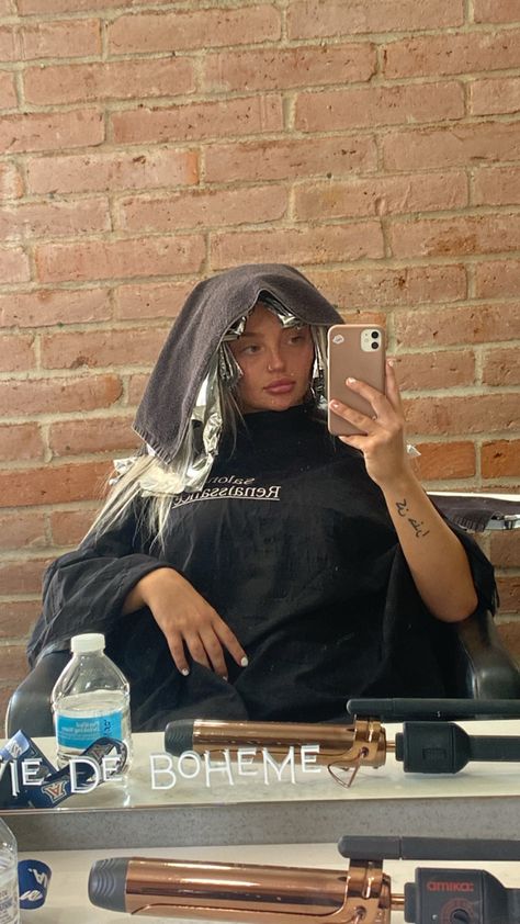 getting hair done Getting Hair Done Aesthetic, Getting Hair Done, Consumer Board, Girlie Aesthetic, Reset Routine, 18th Birthday Party Themes, Gift Wishlist, Selfie Inspo, Hair Done