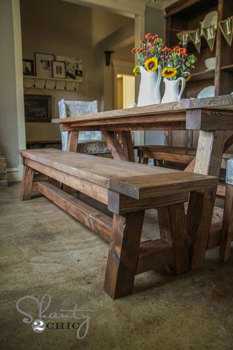 Rust oleum dark walnut stain. An option for my new table and chairs ... Diy Farmhouse Table, Diy Dining Table, Diy Dining, Into The Wood, Diy Bench, Mesa Exterior, Diy Holz, Farmhouse Dining Table, Dining Table With Bench