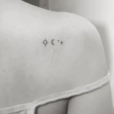 Moon And Sun Ear Tattoo, Minimalist Rain Tattoo, Moon Tattoo Wrist, Moon And Star Tattoo, Sisters Tattoos, Moon Cycle Tattoo, Golden Tattoo, Moon And Stars Tattoo, Moon Star Tattoo