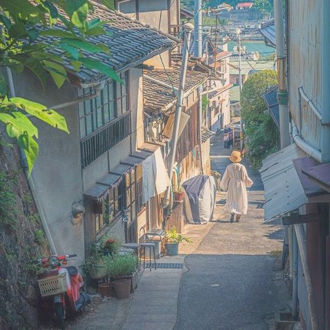 Onomichi Japan, Urban Reference, Success Board, Poster Color, Lonely Girl, Color Reference, Poster Colour, Places To Travel, Japan