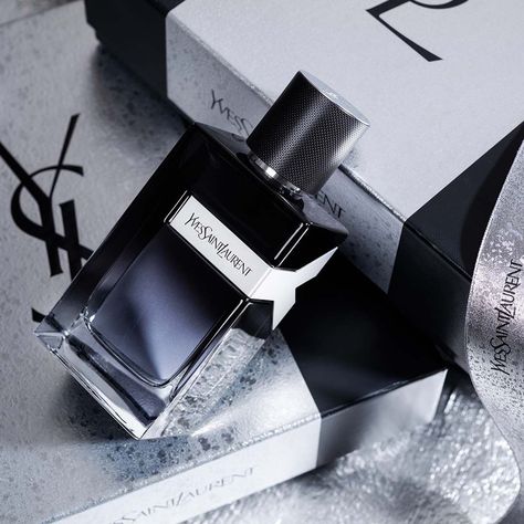 Mens Fragrance Aesthetic, Ysl Y Perfume, Ysl Aesthetic Men, Ysl Men Perfume, Ysl Perfume Aesthetic, Men Perfume Aesthetic, Ysl Y Edp, Ysl Parfum, Perfume Ysl