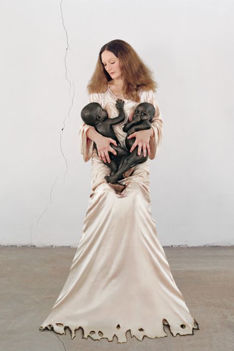 The Anglo-Italian artist is not hugely concerned with conventional labels. Vanessa Beecroft, Breastfeeding Art, Damien Hirst, Performance Artist, Feminist Art, Perfect Palette, Italian Artist, Rimini, Land Art