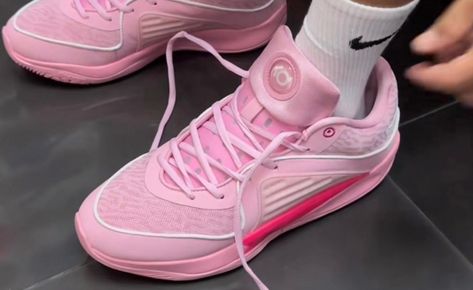 Kd 16 Shoes, Pretty Basketball Shoes, Kd 16 Aunt Pearl, Basketball Essentials, Vball Shoes, Shoe Essentials, Kd 16, Zapatillas Nike Basketball, Cheap Volleyball Shoes