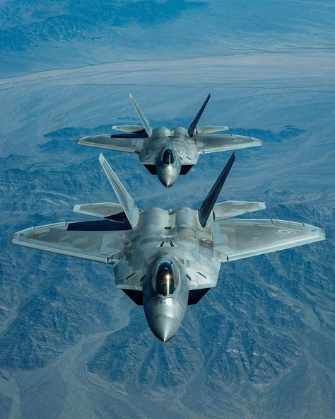 Photo Avion, Fighter Planes Jets, Jet Fighter Pilot, F 22 Raptor, Us Military Aircraft, Stealth Aircraft, F22 Raptor, Airplane Fighter, Air Fighter