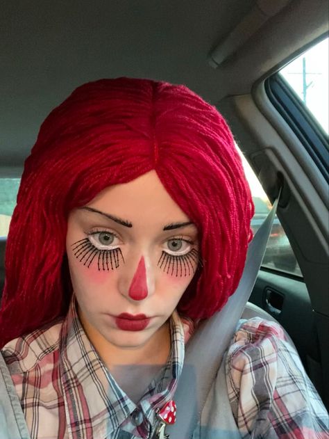 Ragady Ann Doll Costume, Scary Raggedy Ann Makeup, Rageddy Ann Costume, Raggedy Anne Makeup, Raggedy Ann Costume Makeup, Raggedy Ann Makeup, Raggedy Ann And Andy Costume, Raggedy Ann Halloween Costume, Raggedy Ann Costume