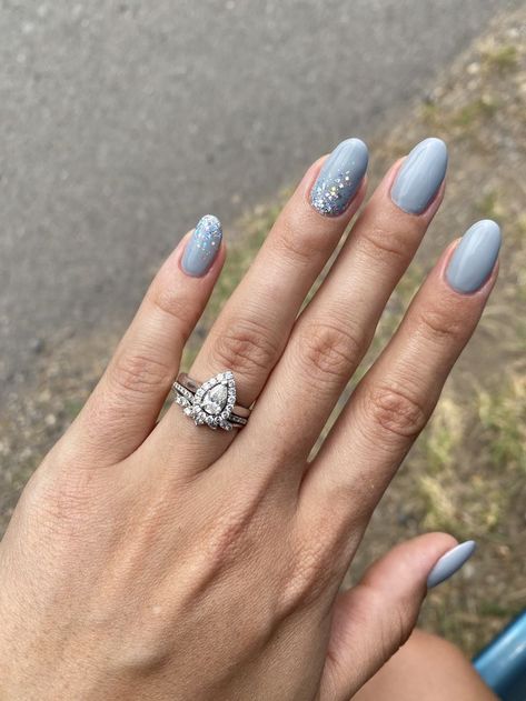 Bridemaids Nails Wedding Blue, Bridal Nails Wedding Dusty Blue, Dusty Blue Nails Acrylic Designs, Nails With Dusty Blue Dress, Dusty Blue Nails Acrylic Wedding, Elegant Wedding Nails For Bride Blue, Wedding Blue Nails For Bride, Light Blue Nails With Silver Design, Nails For Blue And White Dress