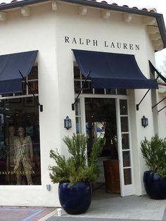 Navy and white, oh Mr. Lauren! Black White Awning, Store Awnings Ideas, Shop Canopy, Ralph Lauren Store, Window Awning, Shop Facade, Storefront Design, Navy Accents, Door Awnings