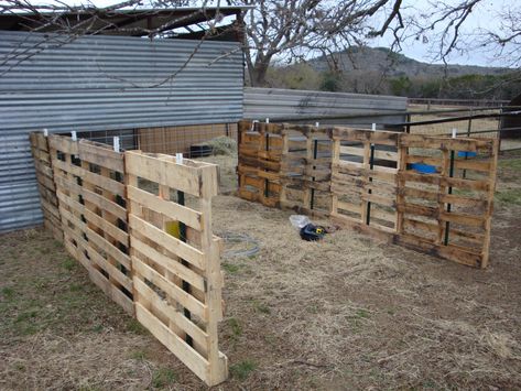 DIY Sheep and Llama Shelter – I did it! – Spirited Ewe Llama Shelter, Diy Sheep, Sheep Shelter, Sheep Fence, Sheep House, Livestock Shelter, Goat Shelter, Cattle Panels, Horse Shelter