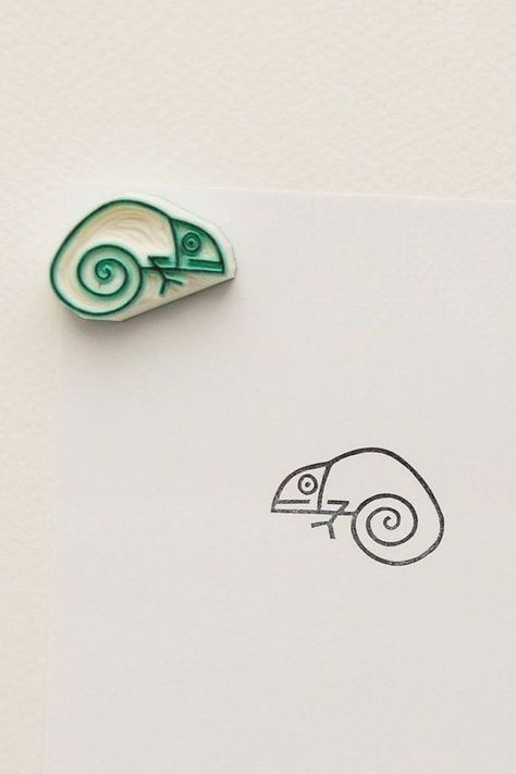 Baby Lizard, Baby Chameleon, Eraser Stamp, Linoleum Print, Lino Art, Hand Carved Stamps, Stamp Carving, Handmade Stamps, Linocut Art