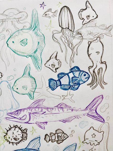 Sea Critters Drawing, Sea Related Drawings, Cute Sea Life Drawings, Fishies Drawing, Marine Creatures Drawing, Mythical Sea Creatures Drawing, Drawing Ideas Ocean Animals, Deep Ocean Drawing, Aquatic Life Drawing