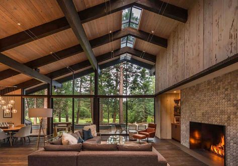 Modern Barn, High Ceilings, Mid Century Modern House, A Living Room, Mid Century House, Barn House, Ranch House, House Inspo, 인테리어 디자인