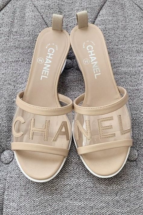 Chanel Summer Shoes, Chanel Summer, Chanel Mules, Heels Slippers, Dr Shoes, Summer Shoe, High Heel Slippers, Fame Dr, Shoe Inspo