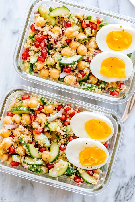 Chickpea Quinoa Salad Meal Prep - #chickpea #quinoa #salad #recipe #eatwell101 - Full of good-for-you ingredients, and so easy to prepare, this chickpea quinoa salad meal prep is packed with flavor. - #recipe by #eatwell101® Quinoa Salad Meal Prep, Quinoa Salad Meal, Chickpea Quinoa Salad, Chickpea Quinoa, Salad Quinoa, Clean Meal Prep, Plats Healthy, Resep Salad, Vegetarian Meal Prep