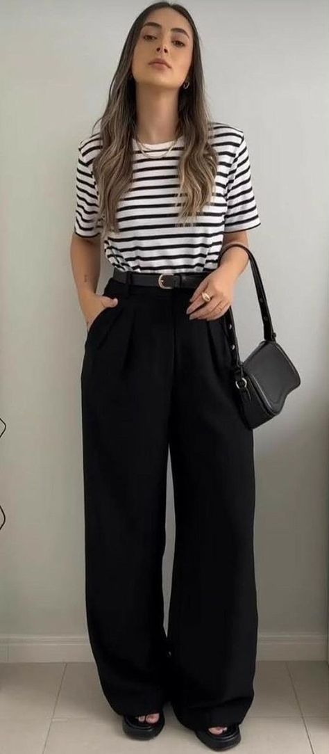 Black Trousers Outfit Midsize, Black Linen Pants Outfit Fall, Black Outfits For Women Summer, Black Trousers Outfit Work, Airport Outfit Ideas, Casual Oufits, Pants Outfit Fall, New Look Fashion, Black Linen Pants