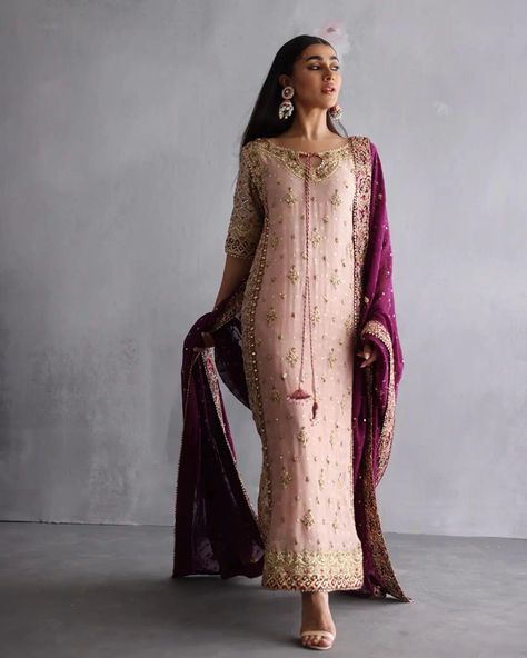 Sisters Wedding Outfit, Groom Sister Dress Pakistani, Shaadi Dresses, Groom Sister, Shadi Dress, Brides Sister, Nikah Outfit, Mehndi Outfit, Shadi Dresses