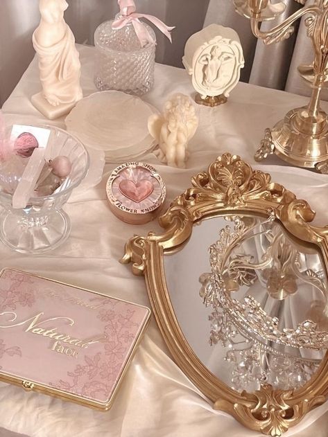 Pink Old Fashioned Aesthetic, Coquette Soft Aesthetic, Girly Rich Aesthetic, Old Money Aesthetic Pics, Pink Fancy Aesthetic, Soft Pink Girly Aesthetic, Old Money Pink Aesthetic, Chanel Aesthetic Pink, Pink Old Money Aesthetic