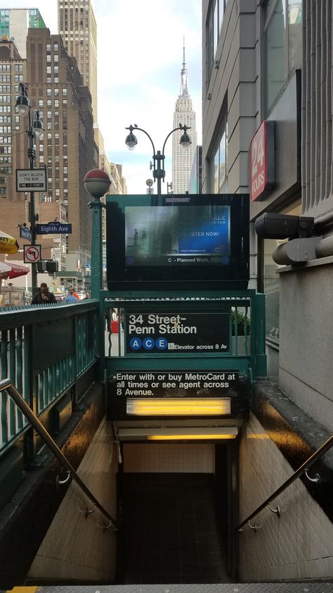 Public Transportation Aesthetic, Subway Station Aesthetic, New York Train Station, New York Subway Station, 2025 Wishlist, Urban Sculpture, Nyc Decor, Ny Subway, New York City Buildings