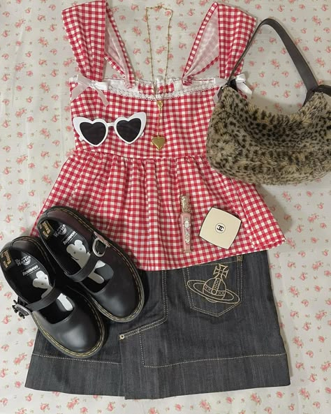 Cute Gingham Outfits, Croquette Outfits, Ashe Concert, Gingham Clothes, Americana Coquette, Americana Outfits, Vintage Americana Aesthetic, Gingham Outfit, Modern Y2k