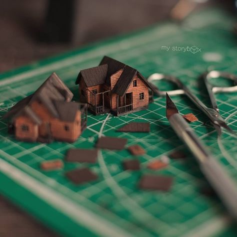 Tanah Liat, Miniature Diy, Construction Process, Miniature Houses, Miniature Crafts, Mini Things, Miniature House, Miniature Model, Thrift Shopping