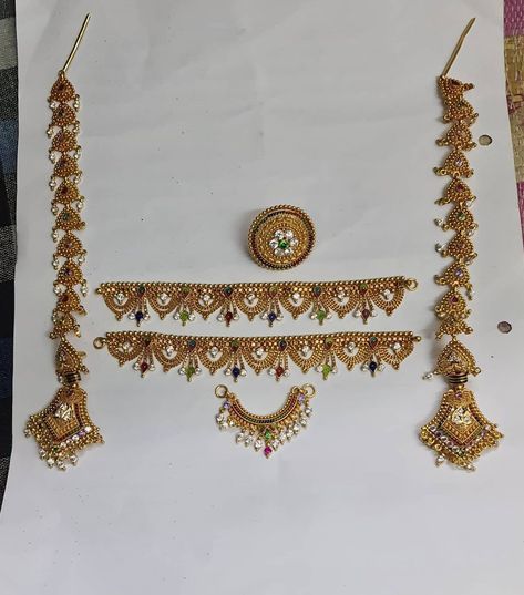 Rakhadi Designs Gold, Rakhadi Designs, Gold Rudraksha, Temple Jewellery Jhumkas, Cards Diy Easy, Jewelry Banner, Amrapali Jewellery, Mang Tikka, Rajputi Jewellery