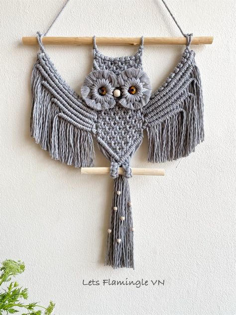 Owl Macrame Tutorial, Free Owl Macrame Pattern, Macrame Owls, Macrame Animals Wall Hangings, Owl Macrame Wall Hanging, Owl Macrame, Nursery Wall Hanging, Owl Wall Decor, Owl Wall Hanging