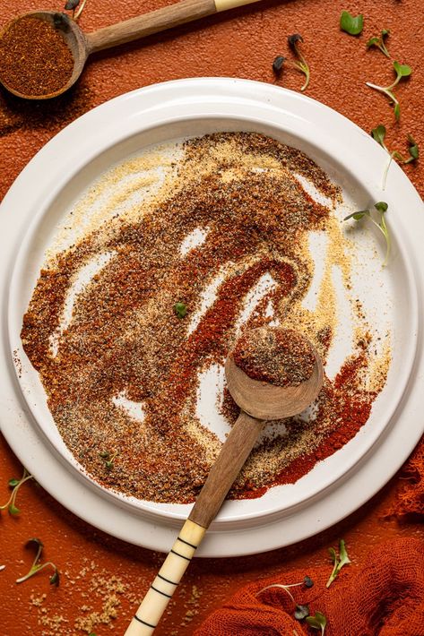 Best Burger Seasoning Recipe Smash Burger Seasoning, Seasoning For Burgers, Burger Seasoning Recipe, Jamaican Jerk Chicken Wings, Best Burger Seasoning, Burger Recipes Seasoning, Jerk Chicken Wings, Hamburger Seasoning, Jamaican Curry Chicken