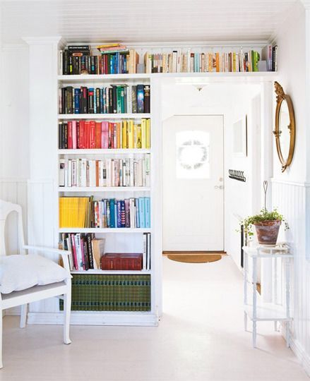 Looking for bookshelf ideas to make over your cozy home library? Framing doorways with bookshelves can be a gorgeous and practical decorating decision. Sneaky Storage, Small Space Storage Solutions, Small Space Storage, Wall Bookshelves, Aesthetic Ideas, Style At Home, Wall Storage, Home Library, Book Shelf