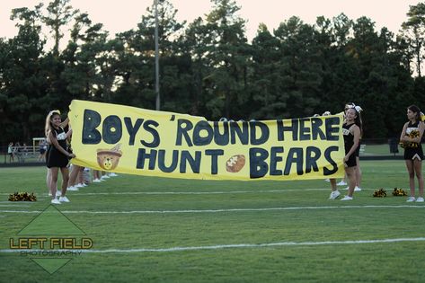 Camo Football Game Theme Signs, Camo Football Game Theme Posters, Fnl Signs, Football Banner Ideas, Class Poster Ideas, Hoco Boards, Football Game Signs, Hallway Signs, Cheer Banners