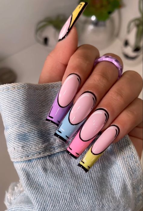 Acrylic Nail Cartoon Designs, Purple Pop Art Nails, Green Pop Art Nails, Black And Pastel Nails, Pop Art Acrylic Nails, Uñas Comic Pop, Cartoon Pop Art Nails, Comic Nails Designs, 2d Nails