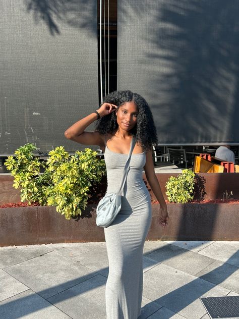 Skims Grey Dress Outfit, Grey Skims Dress Outfit Ideas, Skims Dress Black Women, Skims Dress Outfit Ideas, Skim Dress, Grey Dress Outfit, Vacation Instagram, Dress Shorts Outfit, Long Dress Elegant