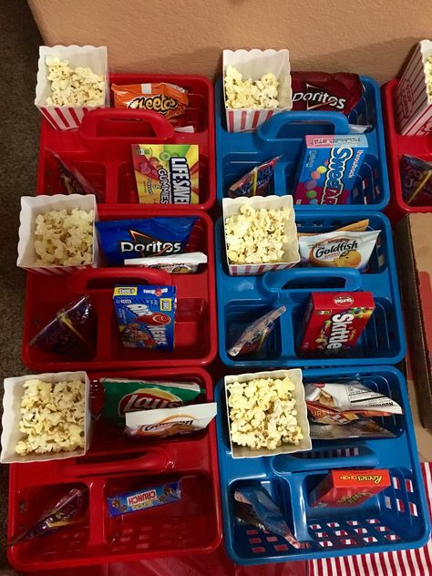 Movie Theater Snack Box Diy, Movie Night Snacks Box Ideas, Sweet 16 Party Ideas Movie Night, Movie Snack Drawer, Movie Night Supplies, Neighborhood Movie Night Ideas, Family Movie Night Ideas Outside, Mario Movie Night Ideas, Pizza Movie Night Ideas