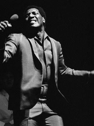 Otis Redding in concert Music Passion, Soul Photography, Otis Redding, Soul Singers, Serge Gainsbourg, Soul Funk, People Of Interest, Goodfellas, Northern Soul