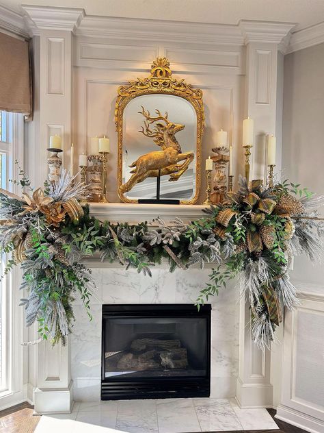 23 Christmas Mantel Decor Ideas for 2023 - Yanko Design No Garland Christmas Mantle, Layering Pictures On Mantle, Christmas Mantle Without Garland, Lamp On Mantle, Christmas Mantel Decorations Fireplaces, Decorating Mantles, Decorated Mantels, Christmas Staircases, Christmas Fireplace Mantels