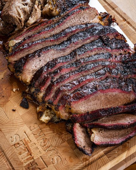 Brisket Aesthetic, George Cooper, Slow Smoked Brisket, Smoker Recipes Electric, Smoked Chicken Recipes, Pellet Smoker Recipes, Bbq Brisket, Meat Diet, Smoked Beef