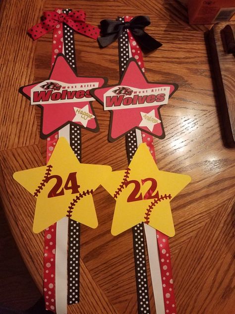 Diy Softball Door Hanger Hotel, Sport Hotel Door Signs, Softball Door Hangers For Hotel, Softball Signs For Games, Team Door Signs, Sports Hotel Door Signs, Softball Door Decorations For Hotel, Team Hotel Door Signs, Dance Door Signs Hotel