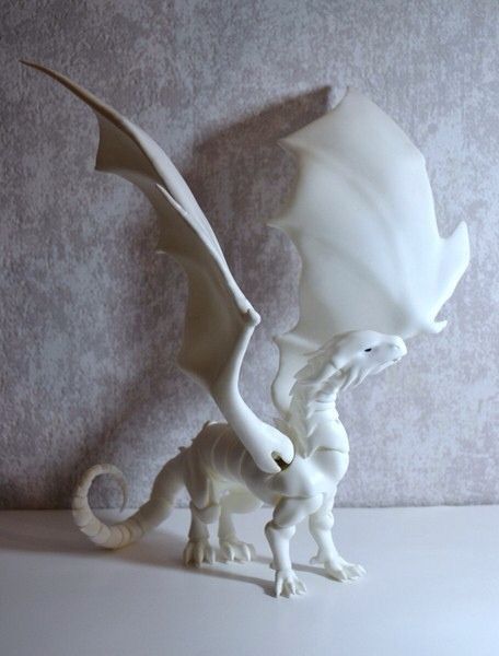 Creative Creatures, Dragon Doll, Drukarka 3d, Clay Dragon, Dragon Sculpture, Astuces Diy, Fantasy Art Dolls, White Dragon, Wings Of Fire