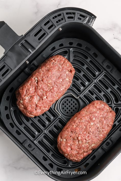 Ninja Air Fryer Meatloaf, Air Fryer Chicken Meatloaf, Meatloaf In The Air Fryer, Airfry Meatloaf Recipes, Ninja Speedi Meatloaf, Bison Burgers In Air Fryer, Air Fryer Mini Meatloaf Recipe, Airfryer Meatloaf Recipe, Air Fryer Meatloaf Cooking Time