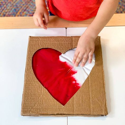 This mix the heart activity is a fun way to answer the question: red and white make what color? Plus, it is a mess free to explore shades! Red Day Activity, Teaching Colors To Toddlers, Winter Science Experiments, Mixing Primary Colors, Hand Muscles, Free Printable Activities, Red Day, Teaching Colors, Strong Hand