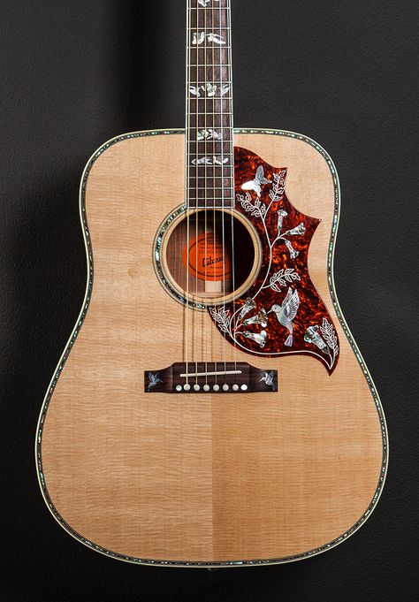 Gibson Hummingbird Guitar, Gibson Acoustic Guitars, Custom Guitars Acoustic, Hummingbird Guitar, Acoustic Guitar Design, Acoustic Guitar Pictures, Vintage Guitars Acoustic, Gibson Hummingbird, Custom Acoustic Guitars