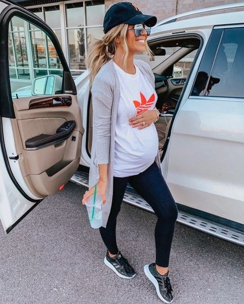 Bump Outfits, Hollie Woodward, Summer Pregnancy Outfits, Spring Maternity Outfits, Prego Outfits, Fall Maternity Outfits, Casual Maternity Outfits, Maternity Clothes Summer, Trendy Maternity Outfits