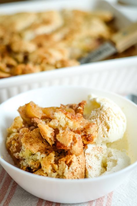 Gf Desserts Easy, Apple Cobbler Gluten Free, Gluten Free Apple Desserts, Granny Smith Apple Recipes, Healthy Apple Cobbler, Gluten Free Apple Cobbler, Granny Smith Apples Recipes, Granny Smith Apple Pie, Gluten Free Cobbler