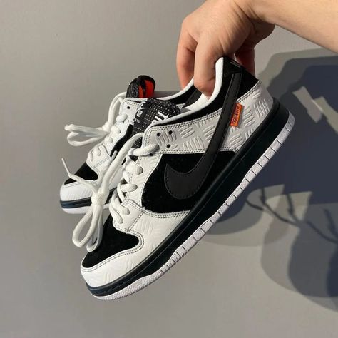 Nike Tight Booth X Sb Dunk Low Sneakers 👟. Get 30 % off 😱 on all products. search 🔎 nike on www.beeminence.in #sneaker #sneakerhead #trend #fashionaccessories #nike #sneakerreel #shopnow #beeminence #tending #trendingshorts #fashiontrends #trendingreels #trendingaudio Adidas Slippers, Dunk Shoes, Branded Shoes For Men, Nike Shoes (men), Nike Jordan Retro, Nike Sb Dunk Low, Sb Dunk Low, Nike Sb Dunks Low, Nike Sb Dunk